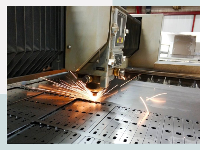 Лазерная резка металла в Осинниках от 615 руб.